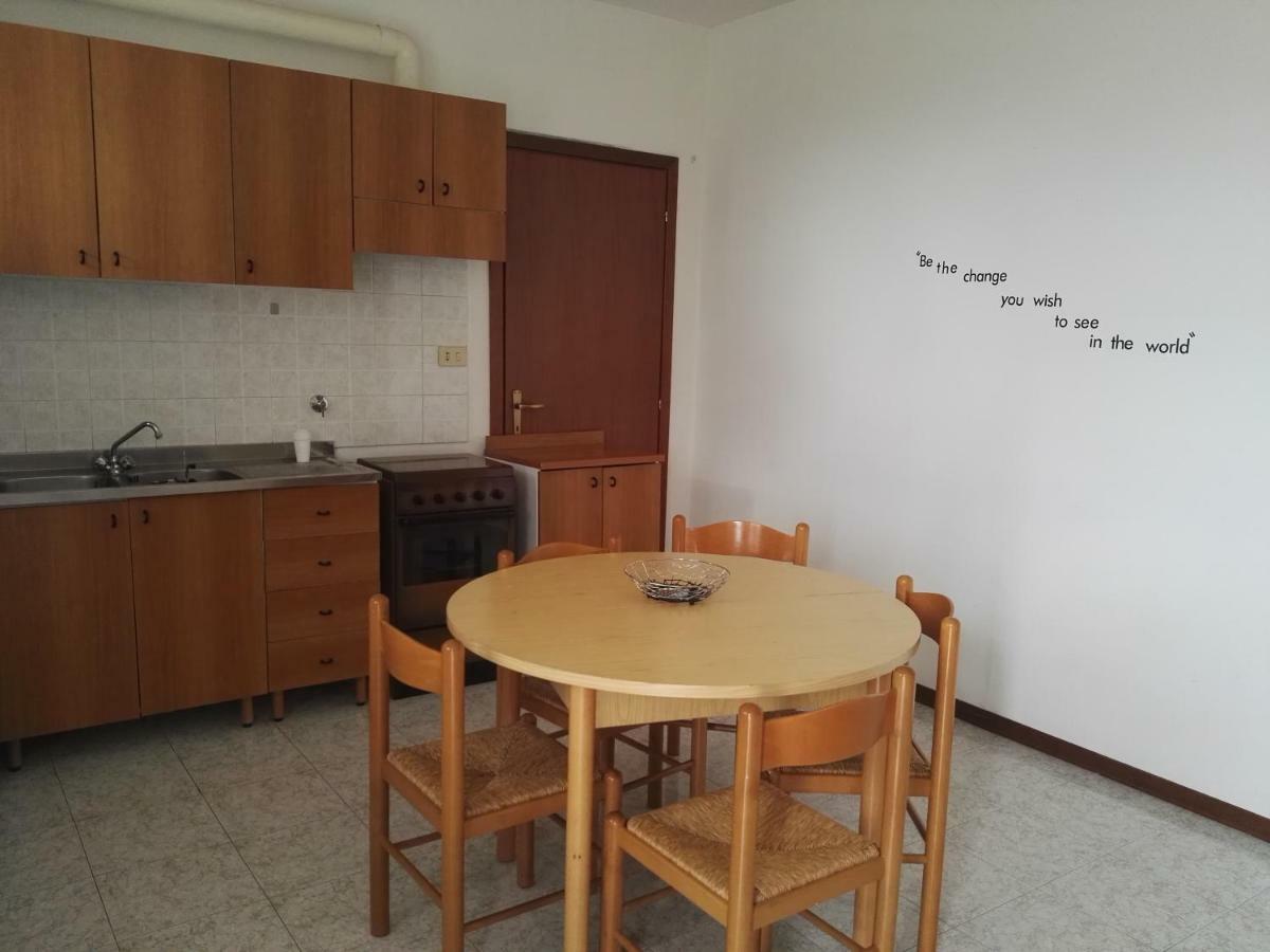 Camere Carloni Assis Exterior foto